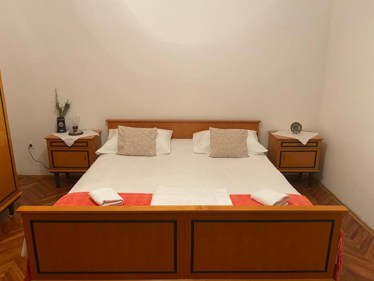 Apartman Mario Apartment Omiš Екстериор снимка